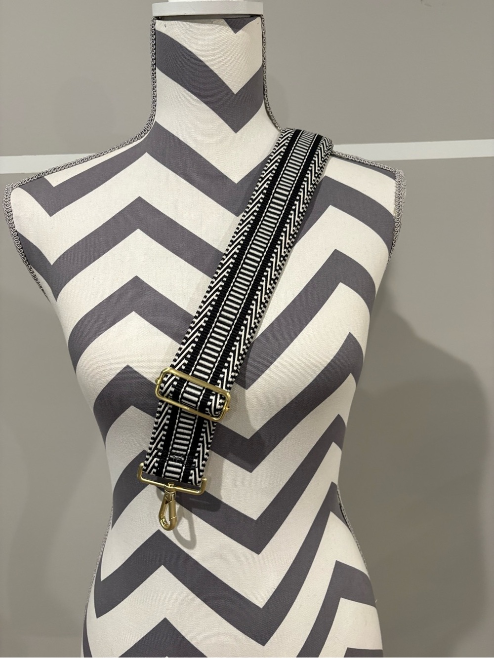 Canvelle Patterned Black Jacquard Adjustable Crossbody Strap
